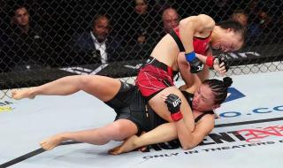 张伟丽二番KO罗斯视频